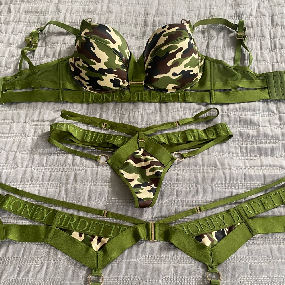 Honey Birdette Bra, Thong, Garter belt & Stockings